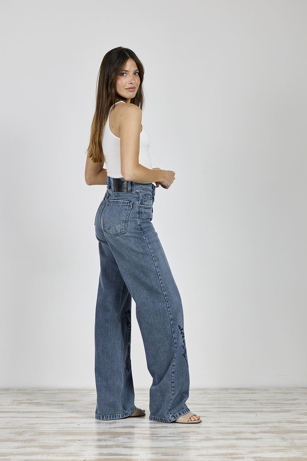 Alternative view of ART. 446 | BAGGY STONE BORDADO EN BOTA RÍGIDO