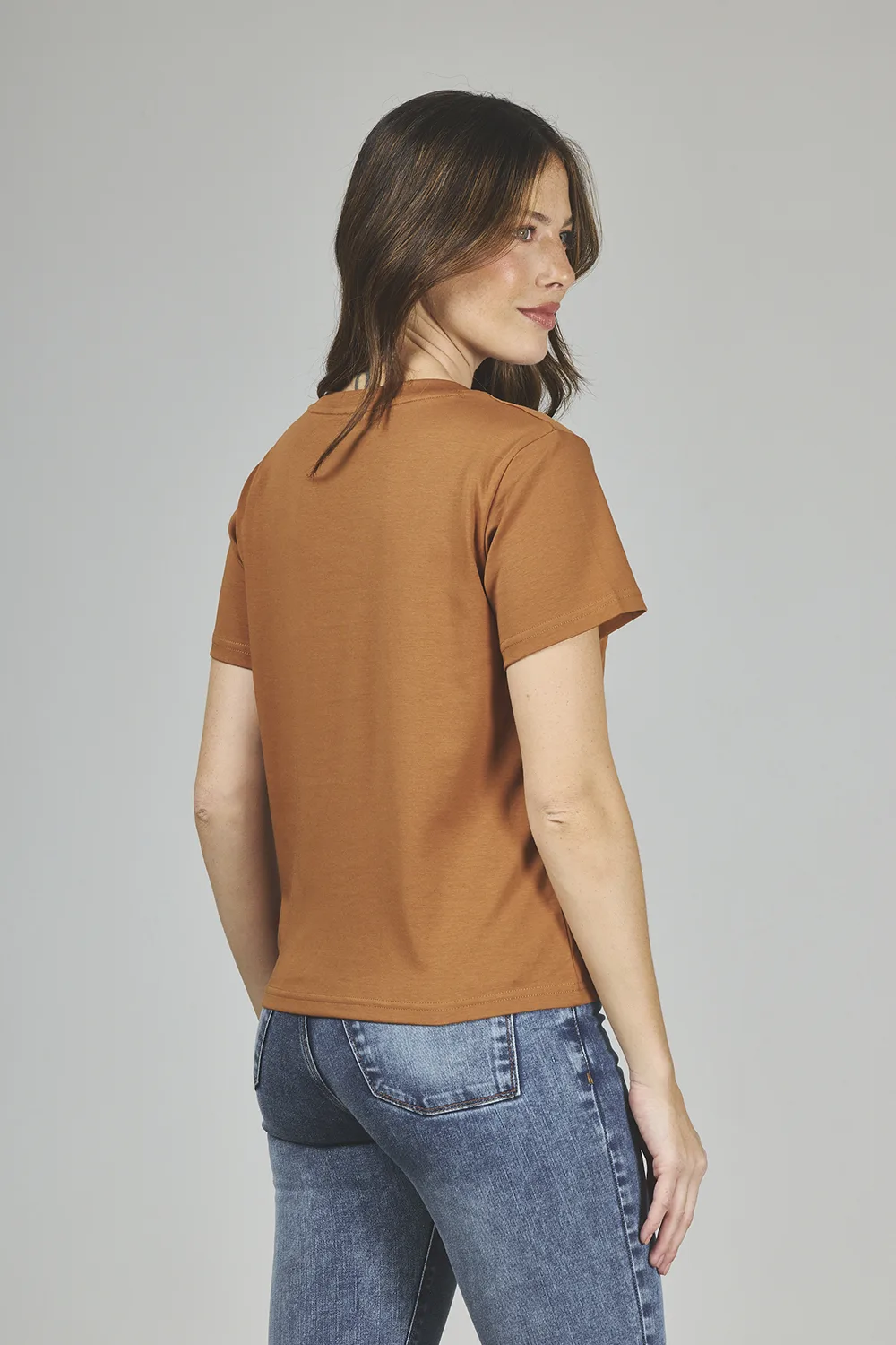 Alternative view of ART. A-44 | REMERA CHOCOLATE BORDADO STAR/LENTEJUELAS