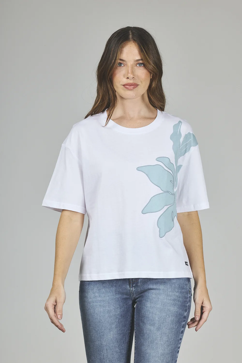 ART. A-20 | REMERA BÁSICA CON APLIQUE REGULAR