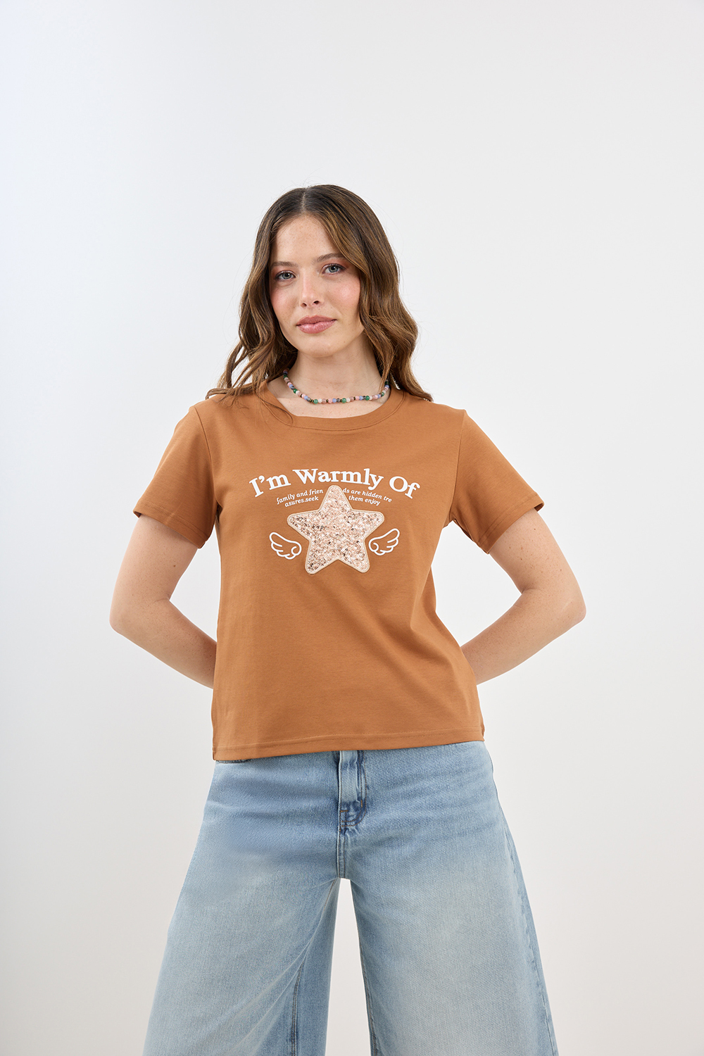 ART. A-44 | REMERA CHOCOLATE BORDADO STAR/LENTEJUELAS
