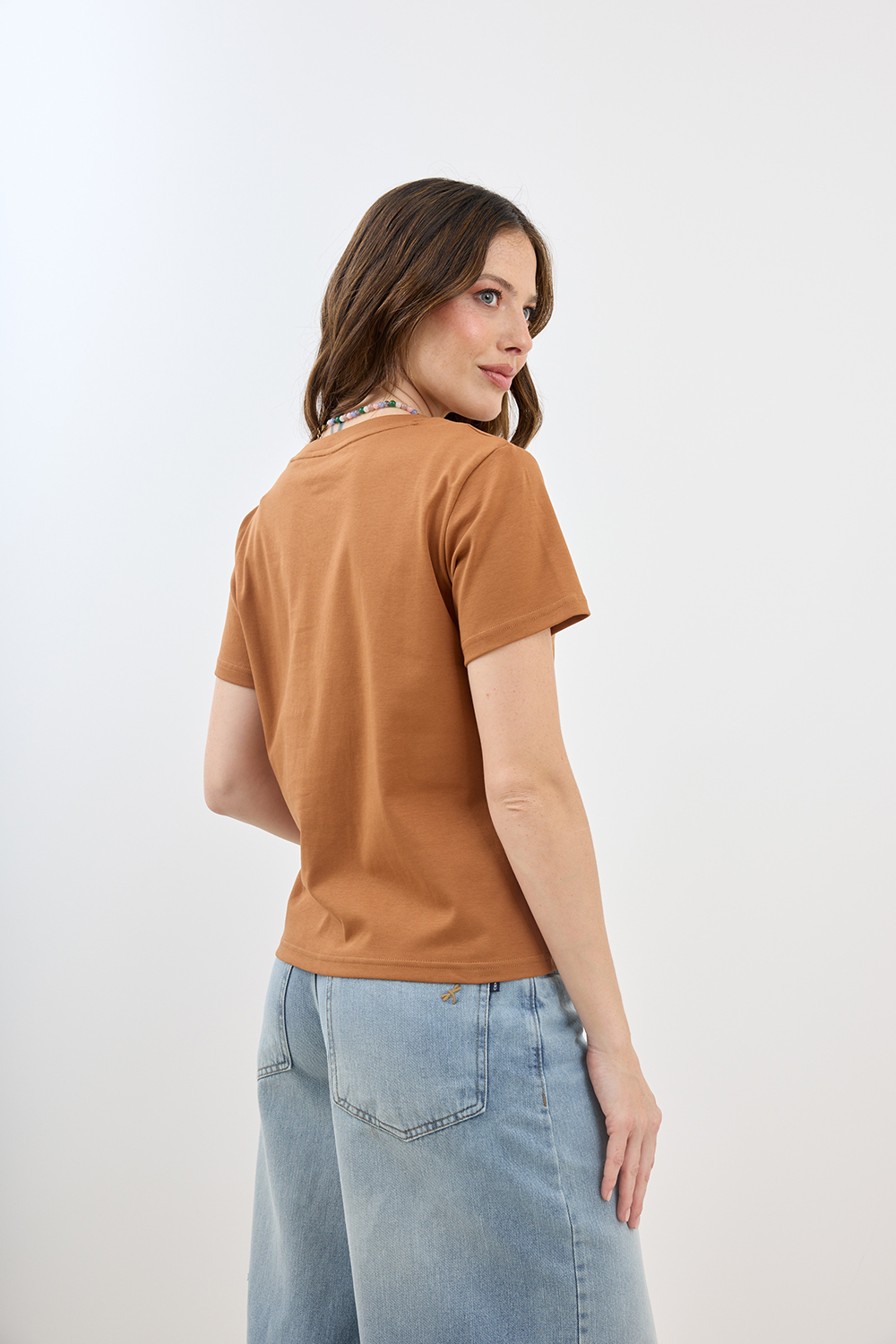 Alternative view of ART. A-44 | REMERA CHOCOLATE BORDADO STAR/LENTEJUELAS