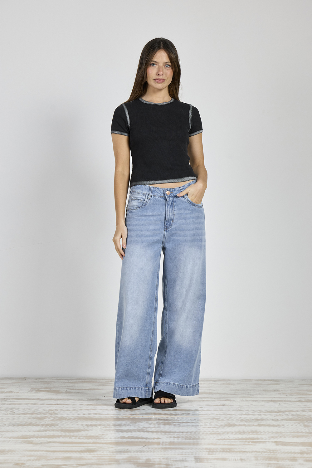 Alternative view of ART. A-48 | REMERA NEGRA MORLAY C/BORDES PLATEADOS