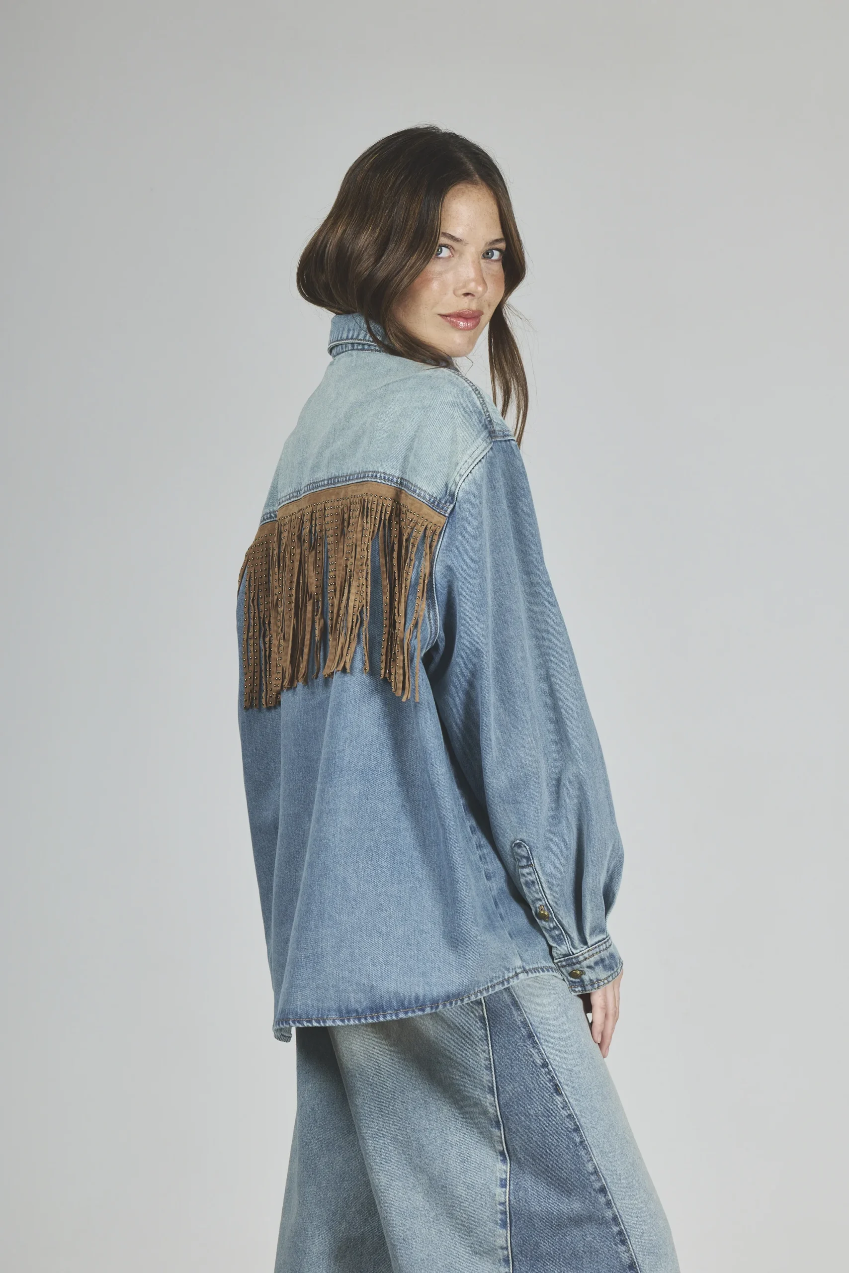 Alternative view of ART. 449 | CAMISA MATIZADO MANGA LARGA CON FLECOS DENIN RIGIDO