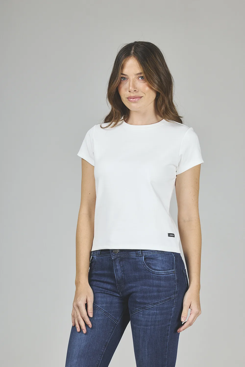 ART. E-703 | REMERA BASICA BLANCO OPTICO MANGA CORTA