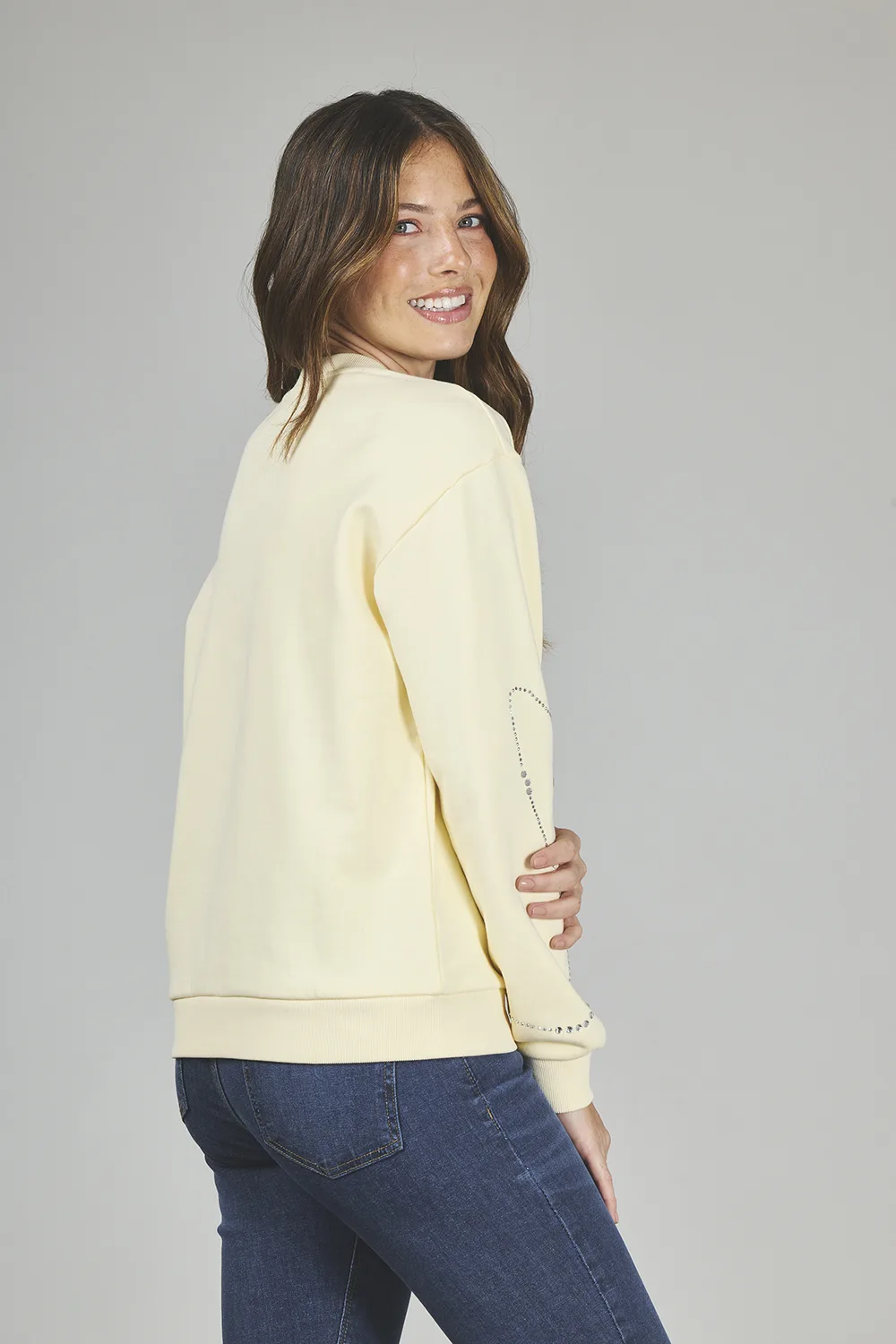 Alternative view of ART. A-62 | BUZO COLOR CRUDO CON BRILLO EN ONDAS