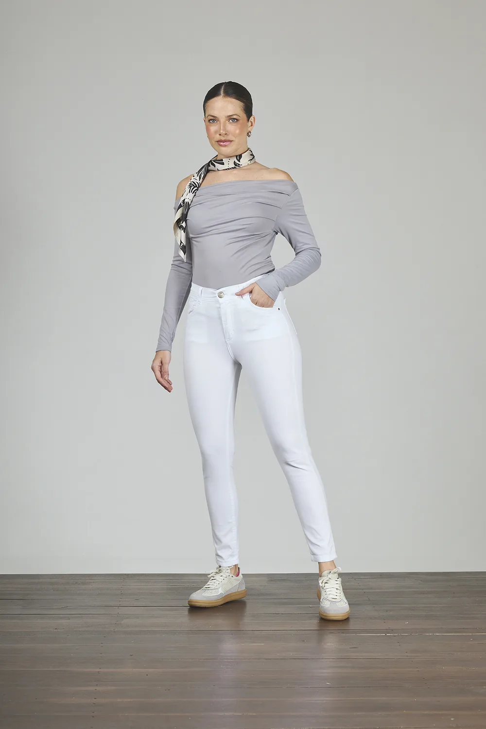 049-1-3-1.webp ART. 049 | BLANCO CLÁSICO CHUPÍN ELASTIZADO - Imagen 1