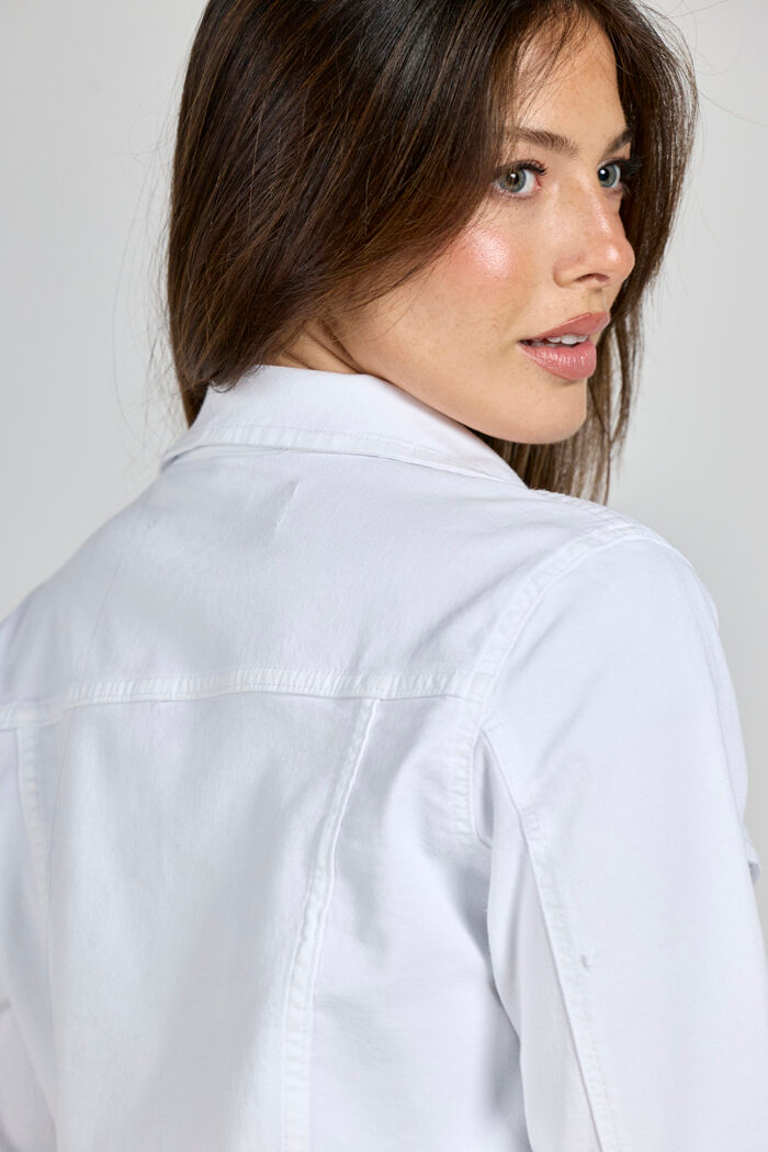 ART. 089 | CAMPERA BLANCA CLÁSICA  ELASTIZADO - Imagen 6