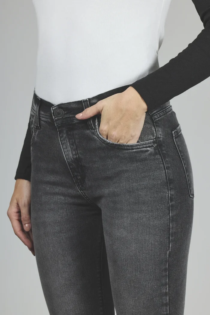 ART. 252 | GRIS HUMO BOTA DESIGUAL ELASTIZADO - Imagen 3