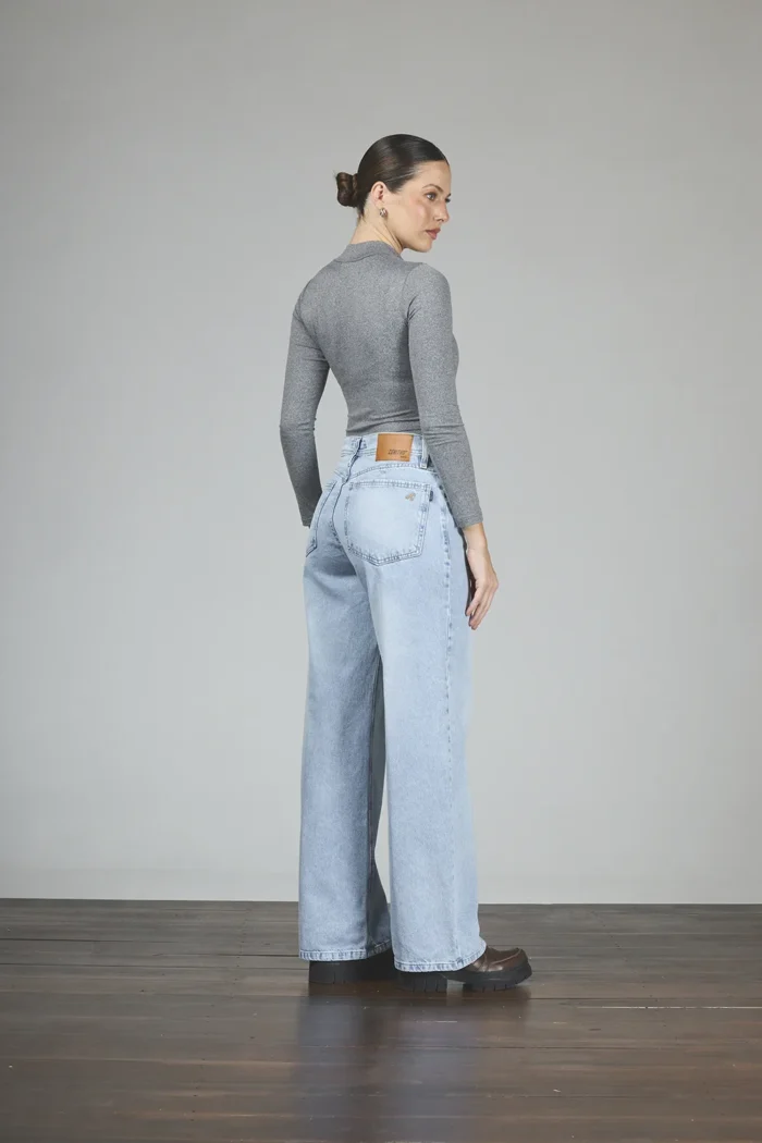 ART. 286 | WIDE LEG CELESTE CLASICO BOLSILLO PULIDO RÍGIDO - Imagen 2