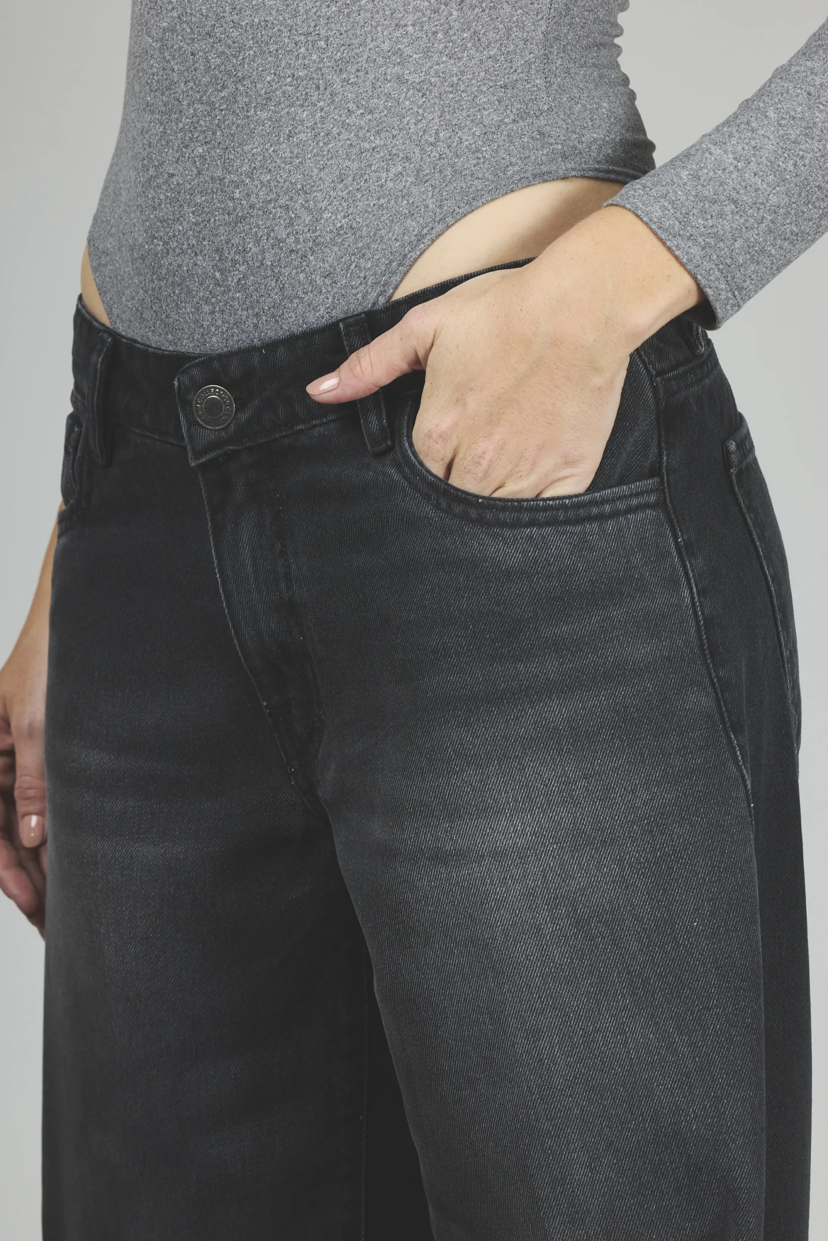 ART. 478 | BAGGY CLÁSICO NEGRO HUMO TIRO BAJO - Imagen 4