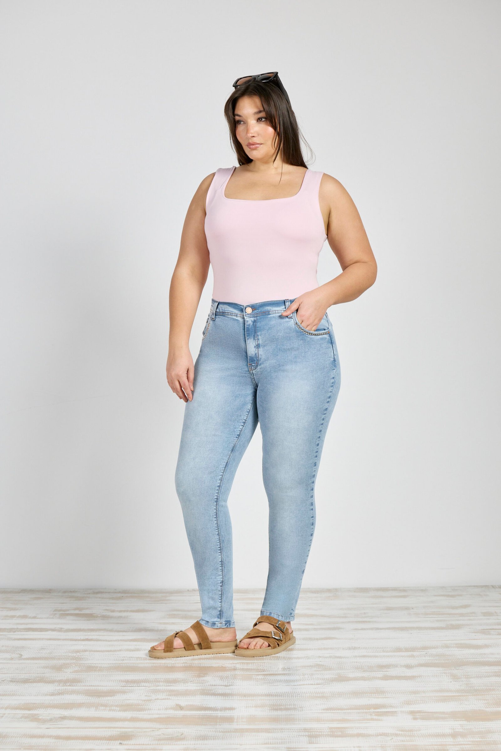 3010-1-scaled-2.jpg ART. 3010 | CELESTE BOLSILLO CON TACHA ELASTIZADO - Imagen 1