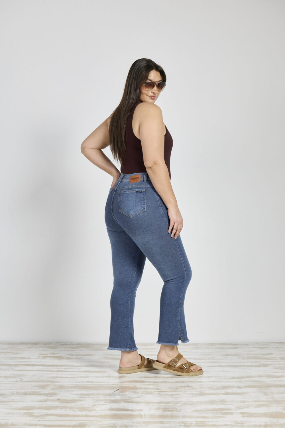 ART. 3011 | CROP SEMI OXFORD STONE CON TAJO EN BOTA ELASTIZADO - Imagen 2