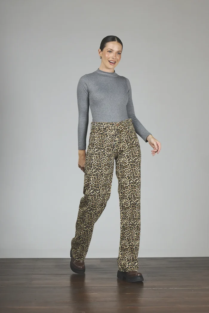 ART. 311 | WIDE LEG ANIMAL PRINT RIGIDO - Imagen 3