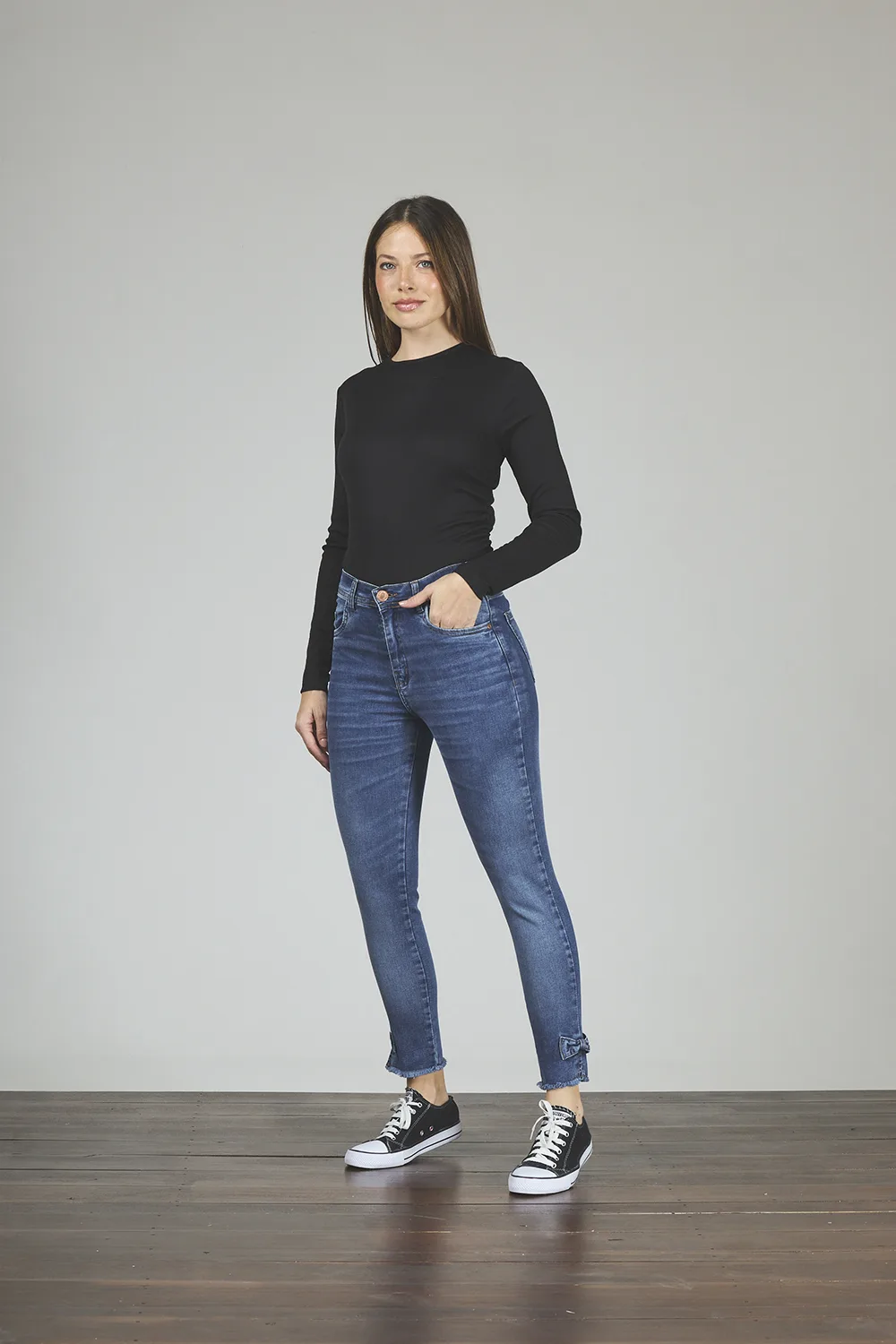 347-1-1.webp ART. 347 | STONE CLÁSICO CON MOÑO EN BOTA ELASTIZADO - Imagen 1