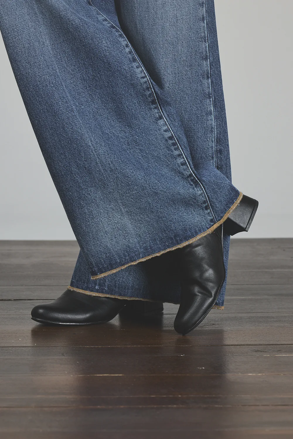 ART. 473 | WIDE LEG STONE BOTA SURFILADO RIGIDO - Imagen 6