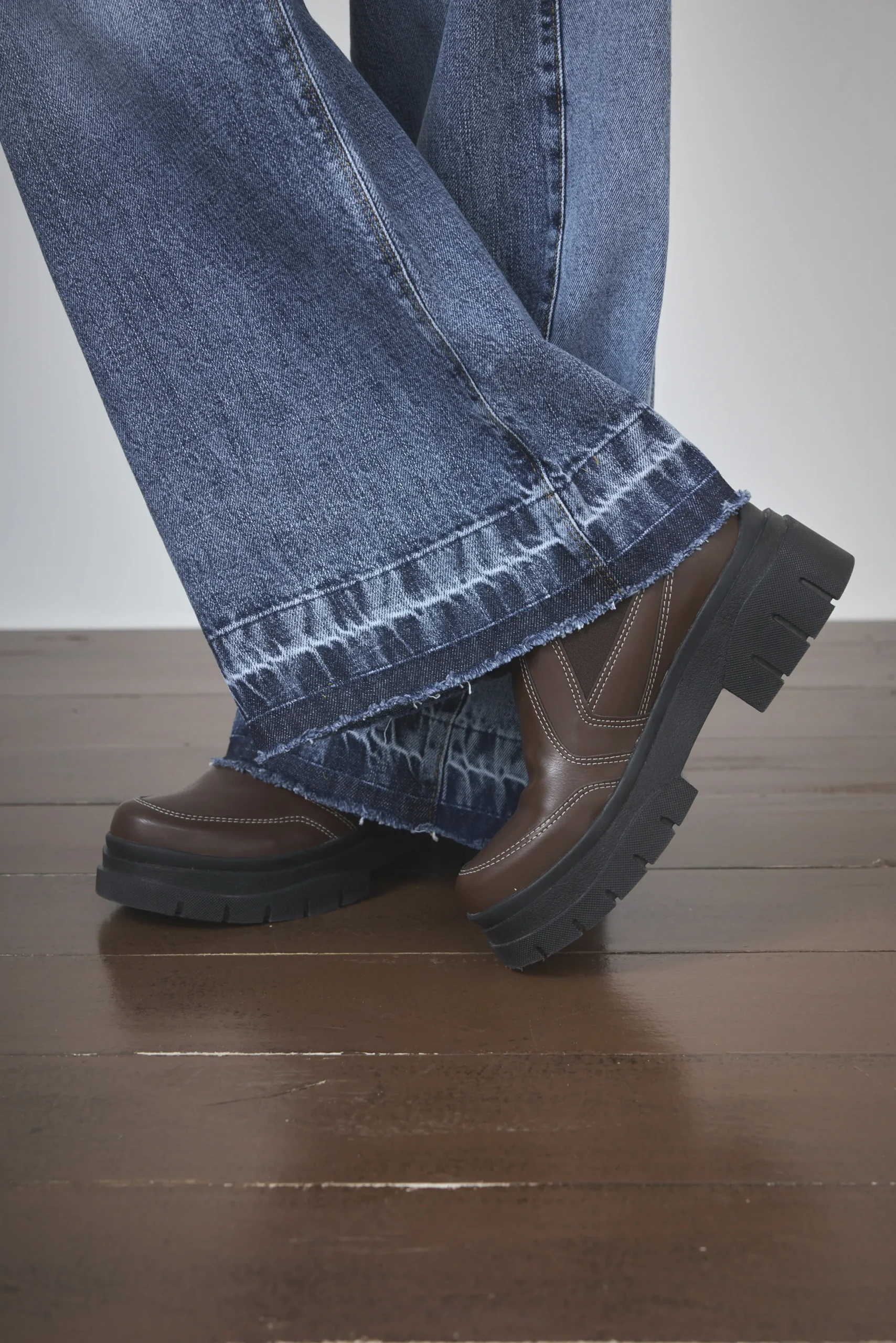 ART. 480 | BAGGY STONE CON RECORTE EN BOTA DESCOCIDA RIGIDO - Imagen 6