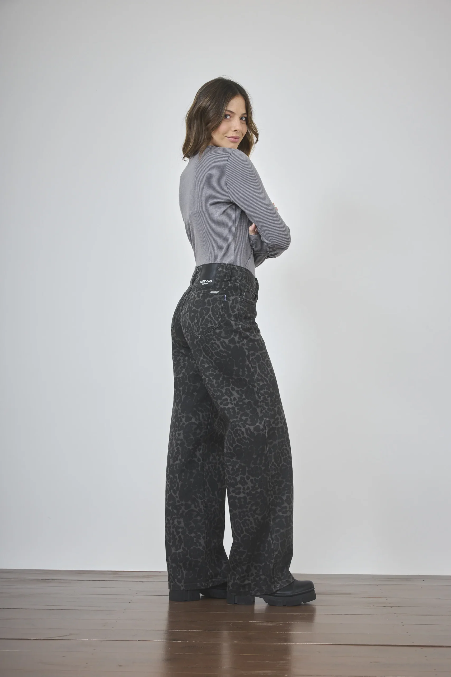 Alternative view of ART. 488 | WIDE LEG PANTER PRINT RIGIDO