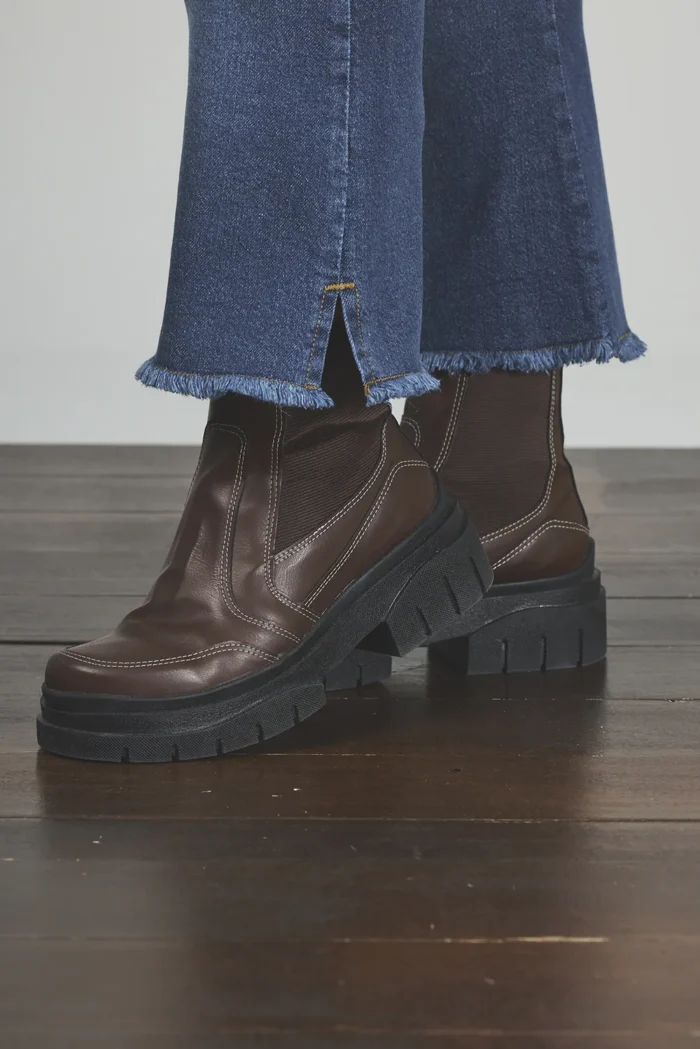 ART. 796 | CROP SEMI OXFORD STONE CON TAJO EN BOTA ELASTIZADO - Imagen 5