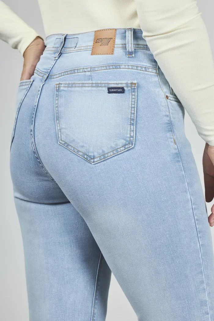 ART. 822 | CROP SEMI OXFORD CELESTE CLÁSICO DEFLECADO ELASTIZADO - Imagen 5