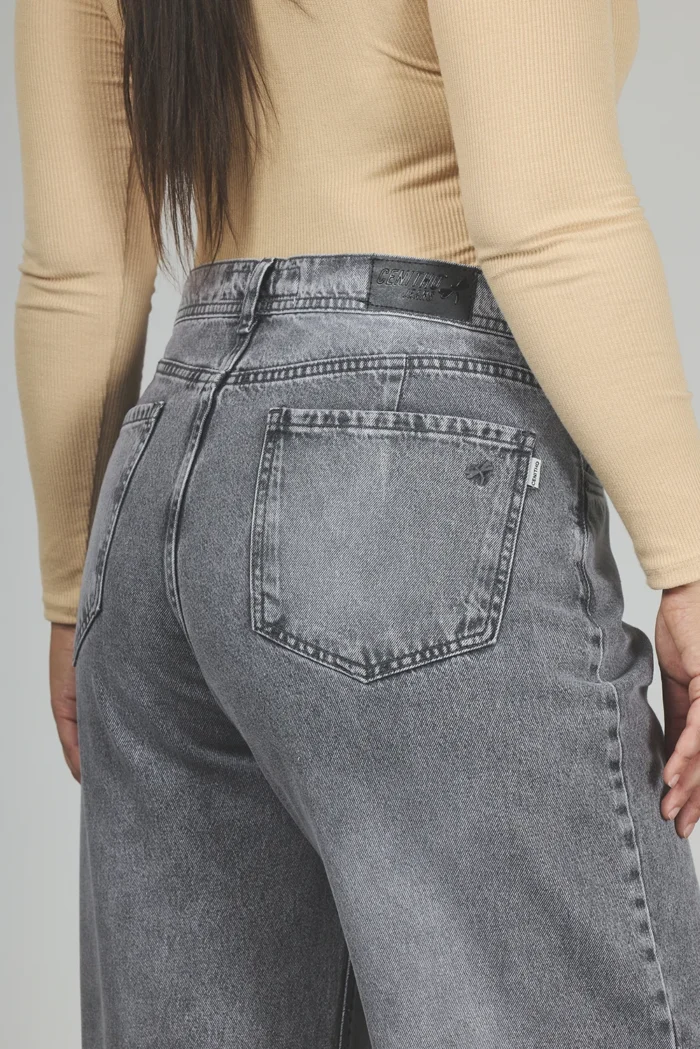 ART. 852 | WIDE LEG GRIS CLÁSICO BOLSILLO PULIDO RÍGIDO - Imagen 5