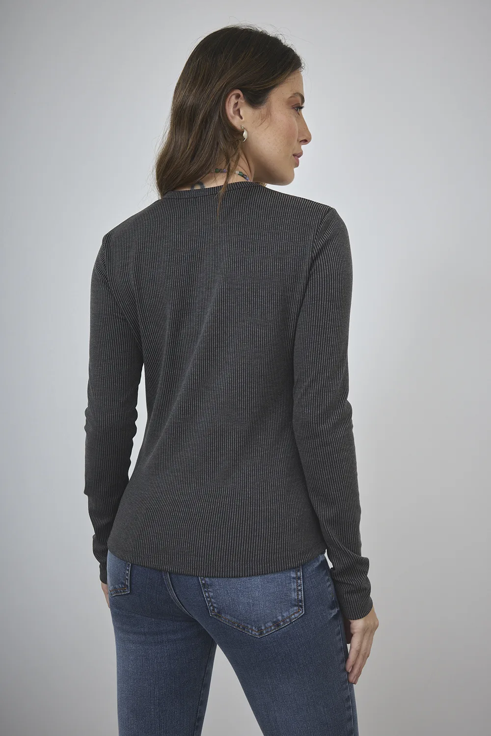 Alternative view of ART. A-95 | REMERA MANGA LARGA NEGRA MORLEY