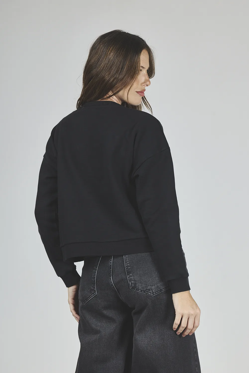 Alternative view of ART. A-56 | BUZO BOXI NEGRO CON STRASS EN LLUVIA