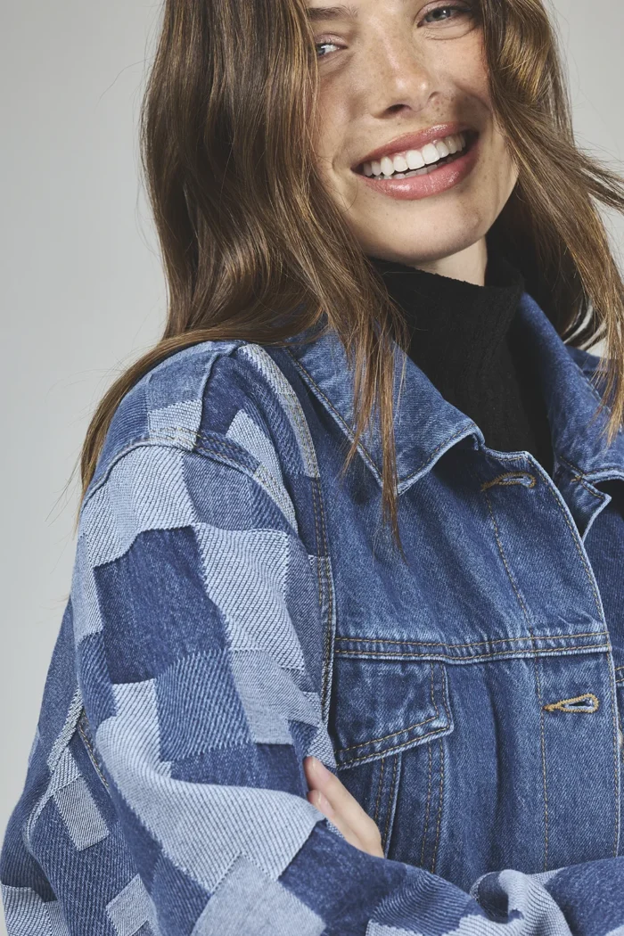 ART. 437 | CAMPERA OVERSIZE CUADRILLE AZUL RIGIDO - Imagen 5