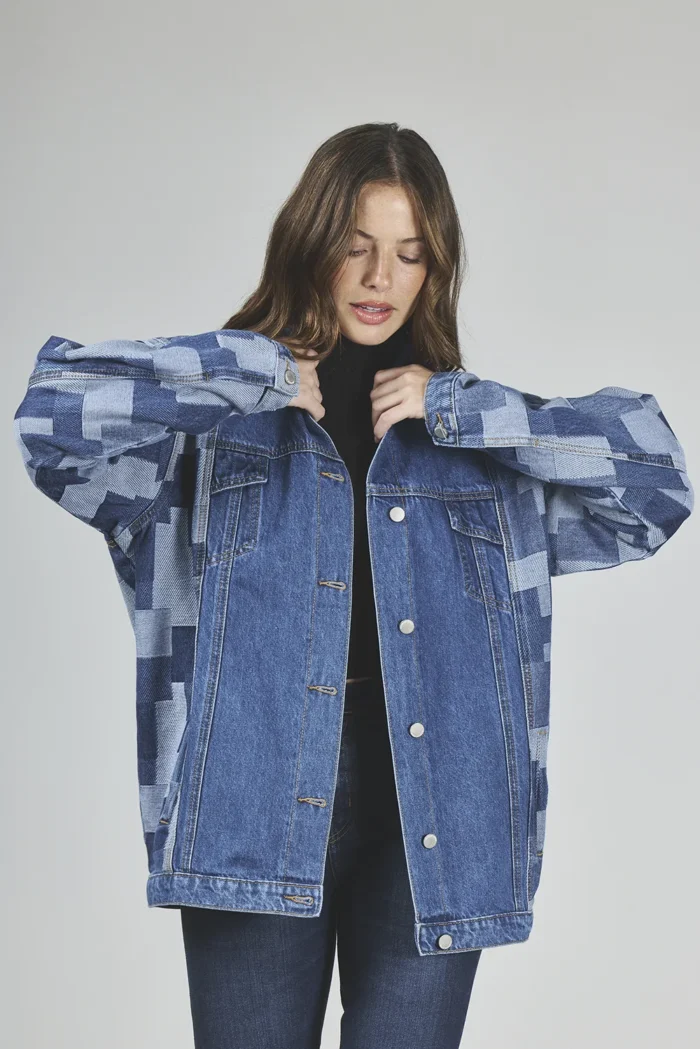 ART. 437 | CAMPERA OVERSIZE CUADRILLE AZUL RIGIDO - Imagen 6
