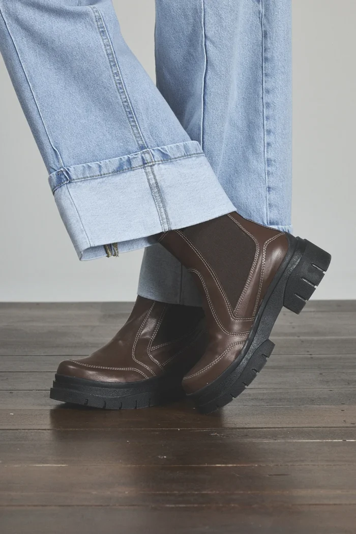 ART. 441 | CROP CELESTE CON ALFORZA BOTA REMANGADA RÍGIDO - Imagen 6