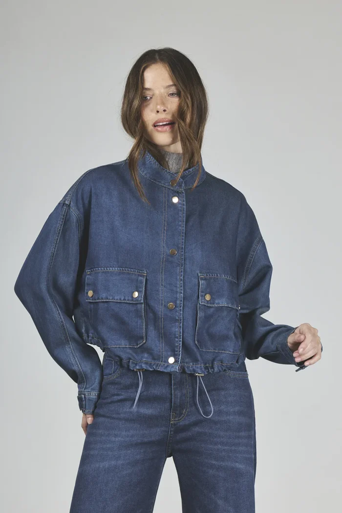 ART. 442 | CAMPERA BOMBER AZUL C/ELASTICO EN CINTURA RIGIDO - Imagen 4