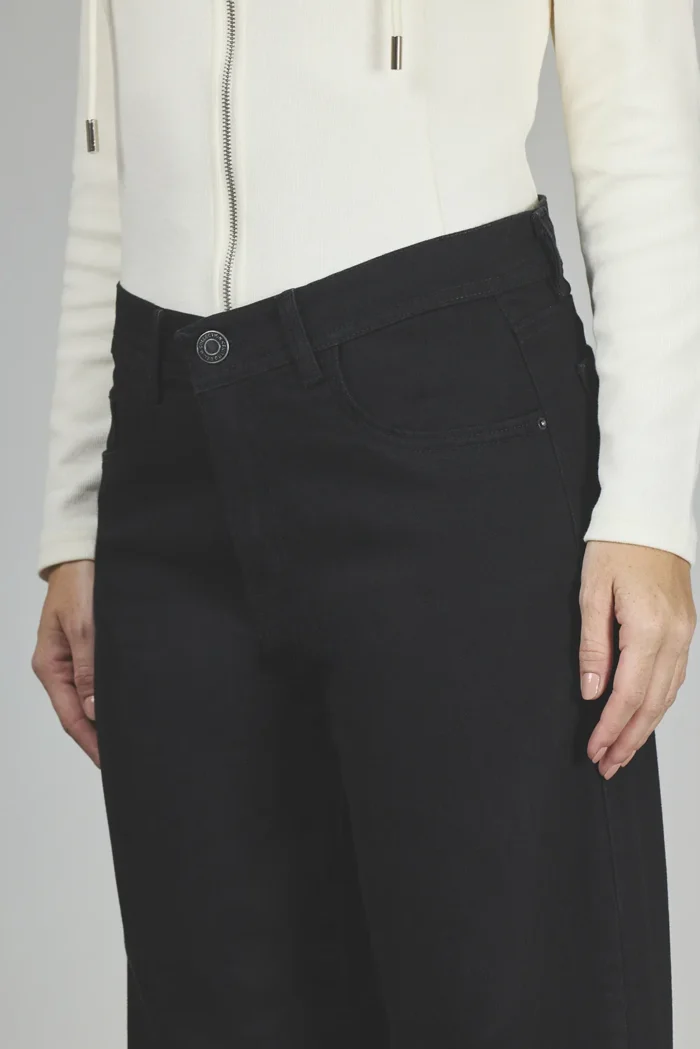 ART. 459 | CROP WIDE LEG NEGRO ELASTIZADO - Imagen 3