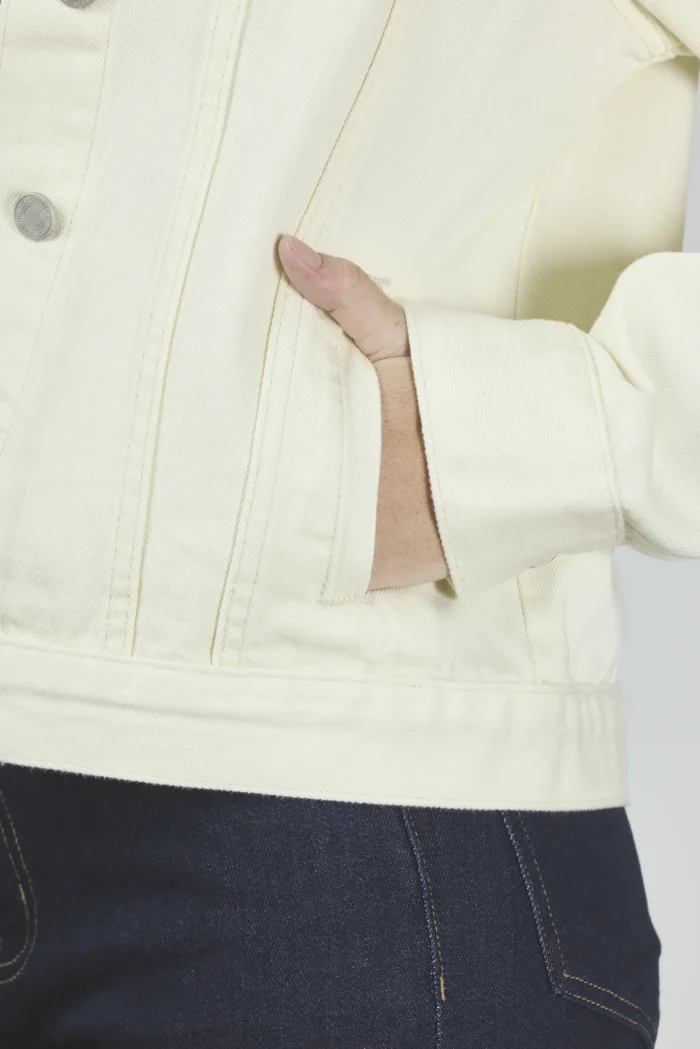 ART. 465 | CAMPERA CON BORDADO RIGIDO (BUTTER) - Imagen 6