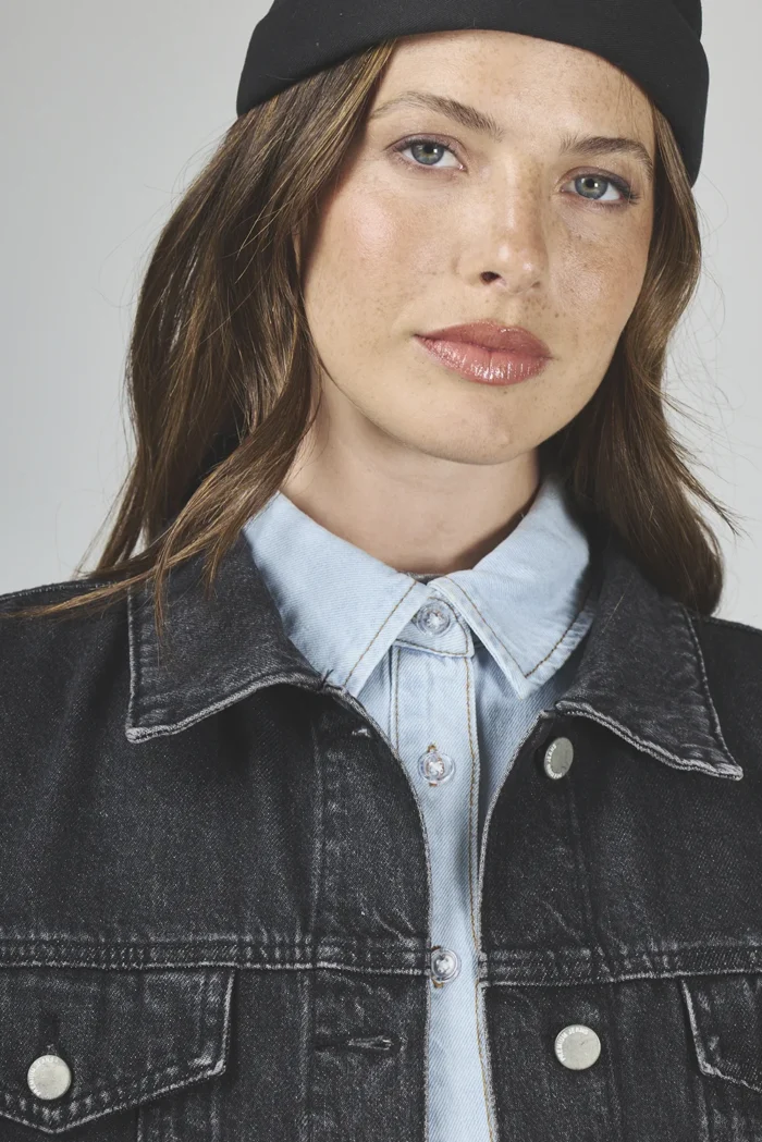 ART. 467 | CAMPERA OVERSIZE NEGRO DESTROYER RIGIDO - Imagen 5