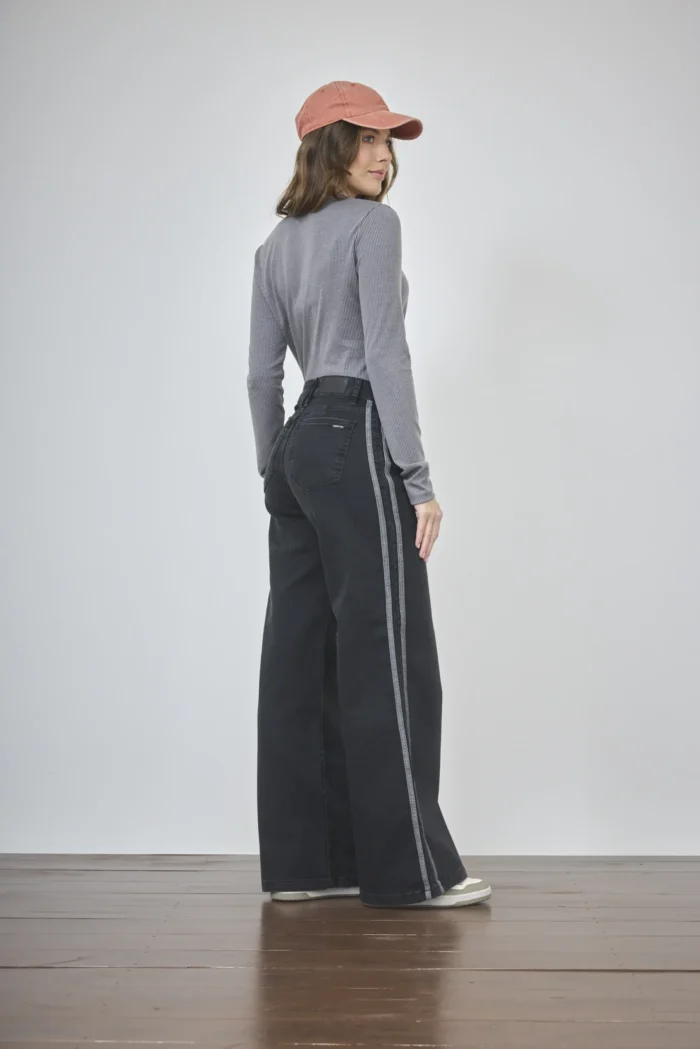 ART. 494 | WIDE LEG CON LINEAS NEGRO ELASTIZADO - Imagen 2