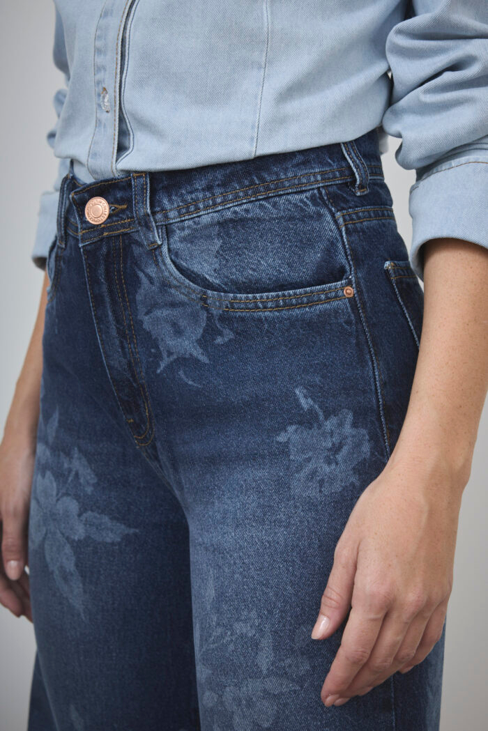 ART. 498 | WIDE LEG AZUL CON ESTAMPADO RIGIDO - Imagen 3