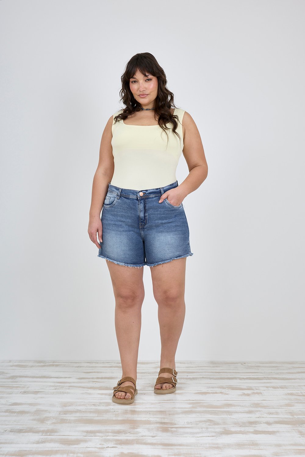 571-1.jpg ART. M-571 | SHORT STONE DEFLECADO CON ABERTURA LATERAL ELASTIZADO - Imagen 1