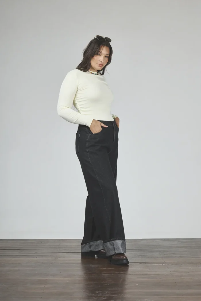 ART. 881 | WIDE LEG CLÁSICO NEGRO DESTROYER RÍGIDO - Imagen 5