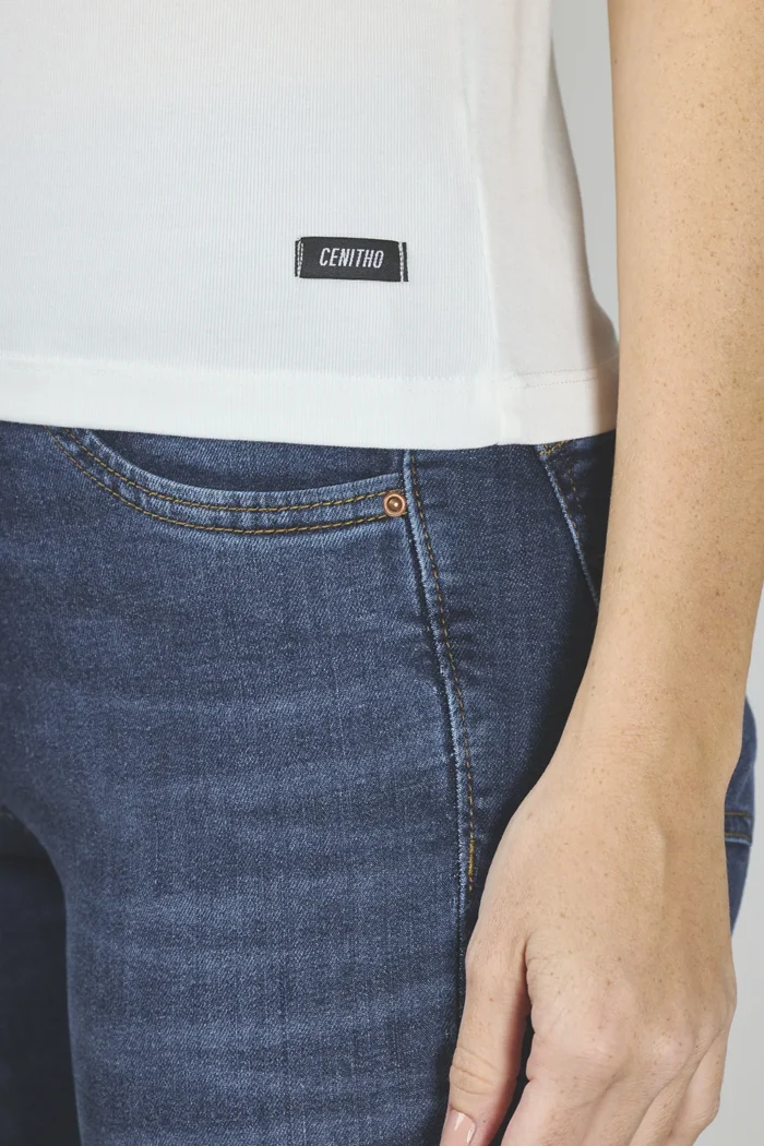 ART. E-700 | REMERA BASICA BLANCA MANGA CORTA - Imagen 3