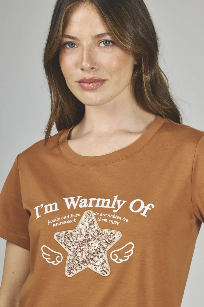 ART. A-44 | REMERA CHOCOLATE BORDADO STAR/LENTEJUELAS - Imagen 3