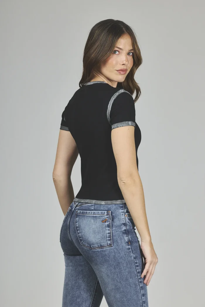 ART. A-48 | REMERA NEGRA MORLEY C/BORDES PLATEADOS - Imagen 2