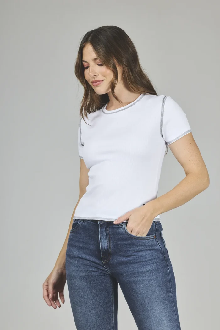 ART. A-49 | REMERA BLANCA MORLEY C/BORDES PLATEADOS - Imagen 6