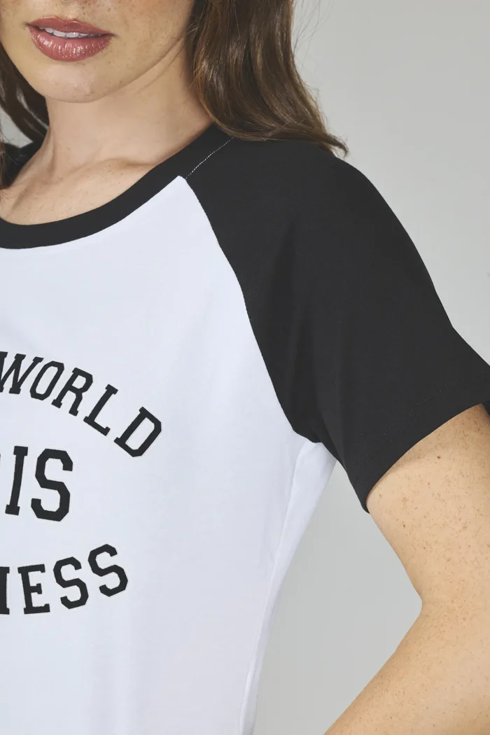 ART. A-24 | REMERA BLANCA/NEGRO COMBINADO PARIS - Imagen 6