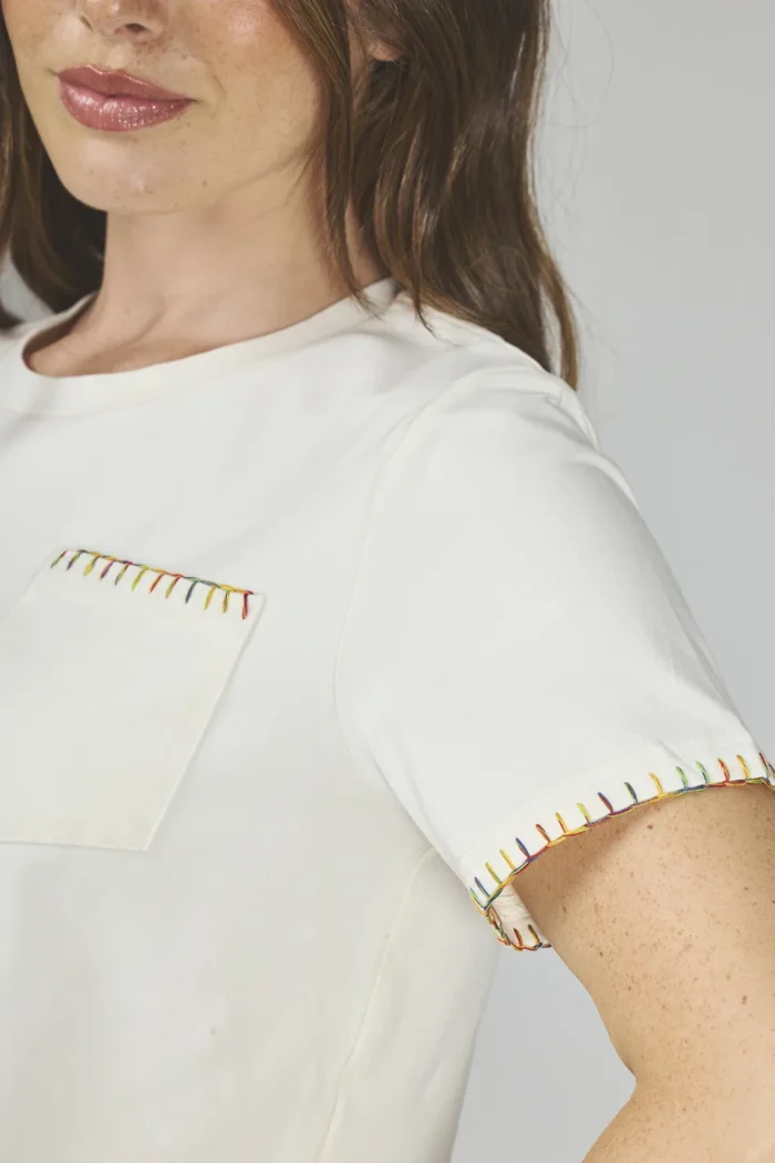 ART. A-32 | REMERA BOXI BEIGE SURFILADO COLOR - Imagen 5