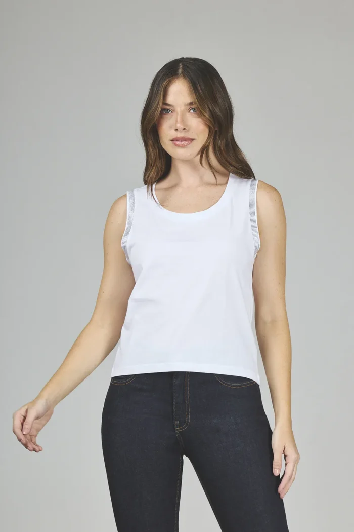 ART. A-39 | REMERA BLANCA SIN MANGA CON BRILLO - Imagen 3