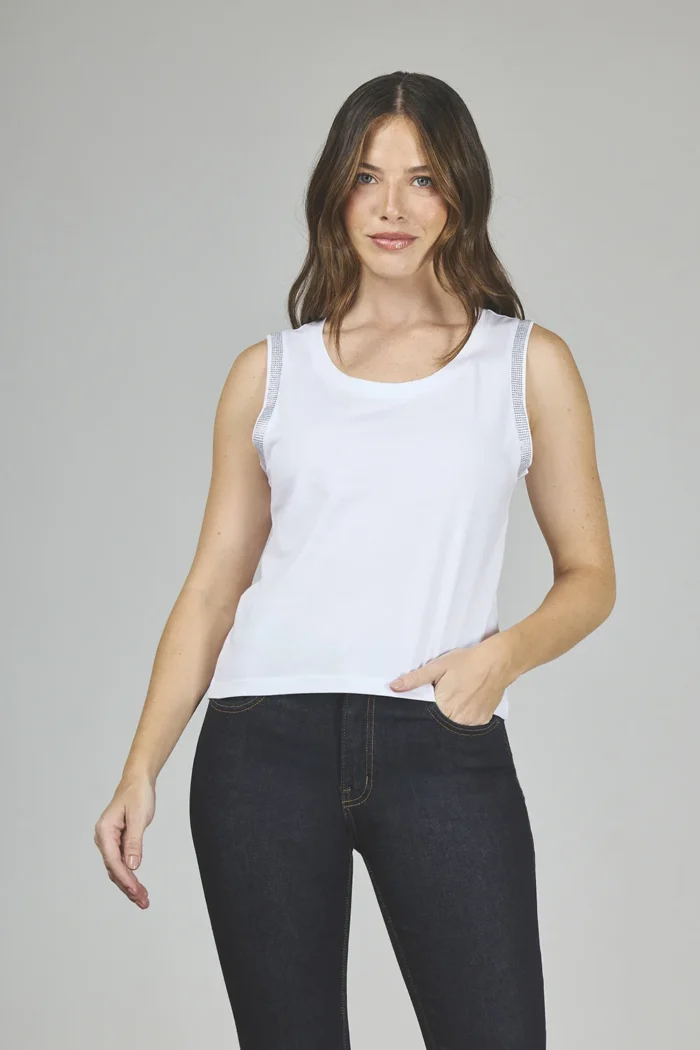 ART. A-39 | REMERA BLANCA SIN MANGA CON BRILLO - Imagen 6