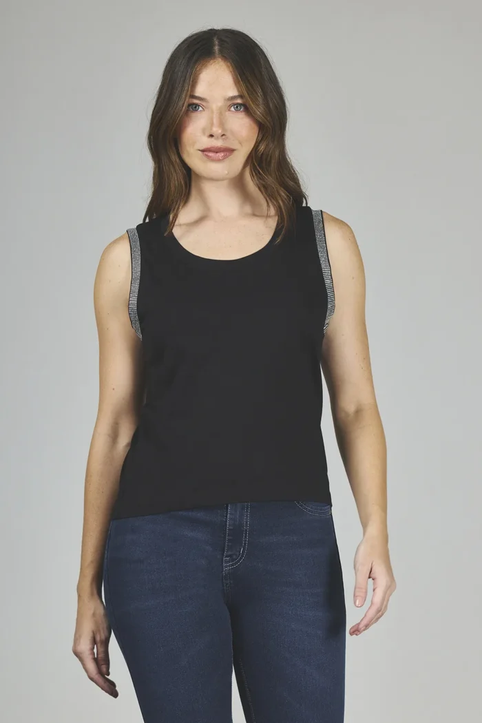 ART. A-40 | REMERA NEGRA SIN MANGA CON BRILLO - Imagen 6
