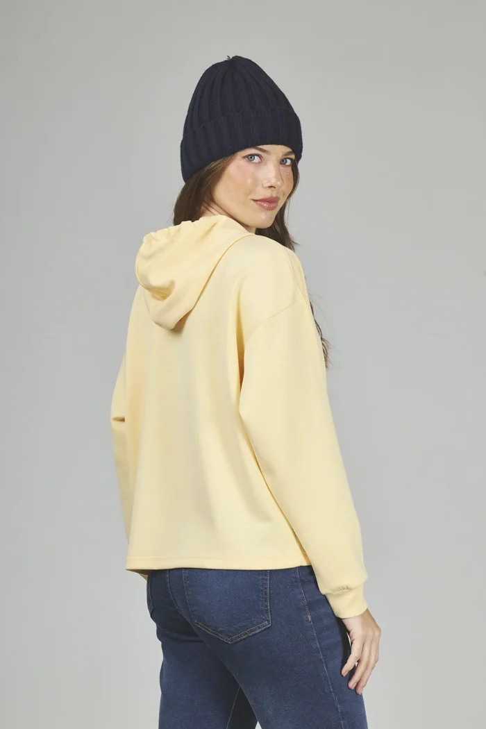 ART. A-65 | BUZO CROP AMARILLO CON CAPUCHA LIBELULA - Imagen 2