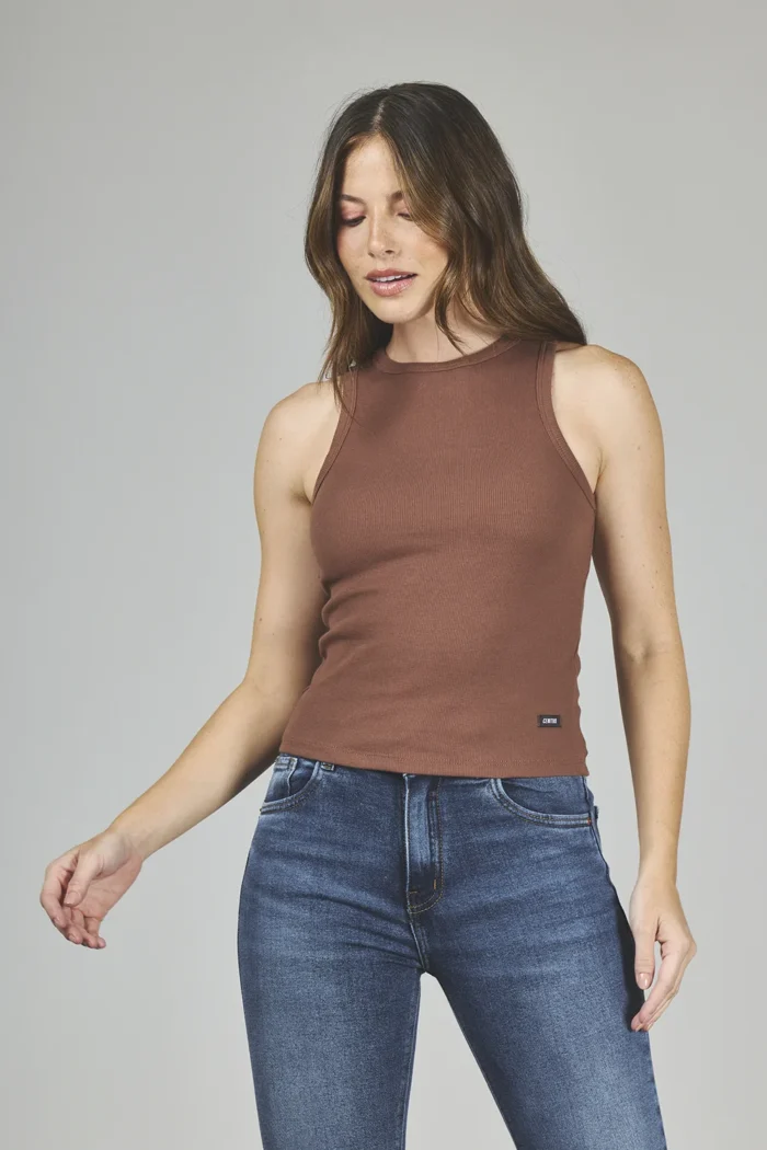 ART. A-81 | MUSCULOSA CHOCOLATE ESCOTE CERRADO - Imagen 4