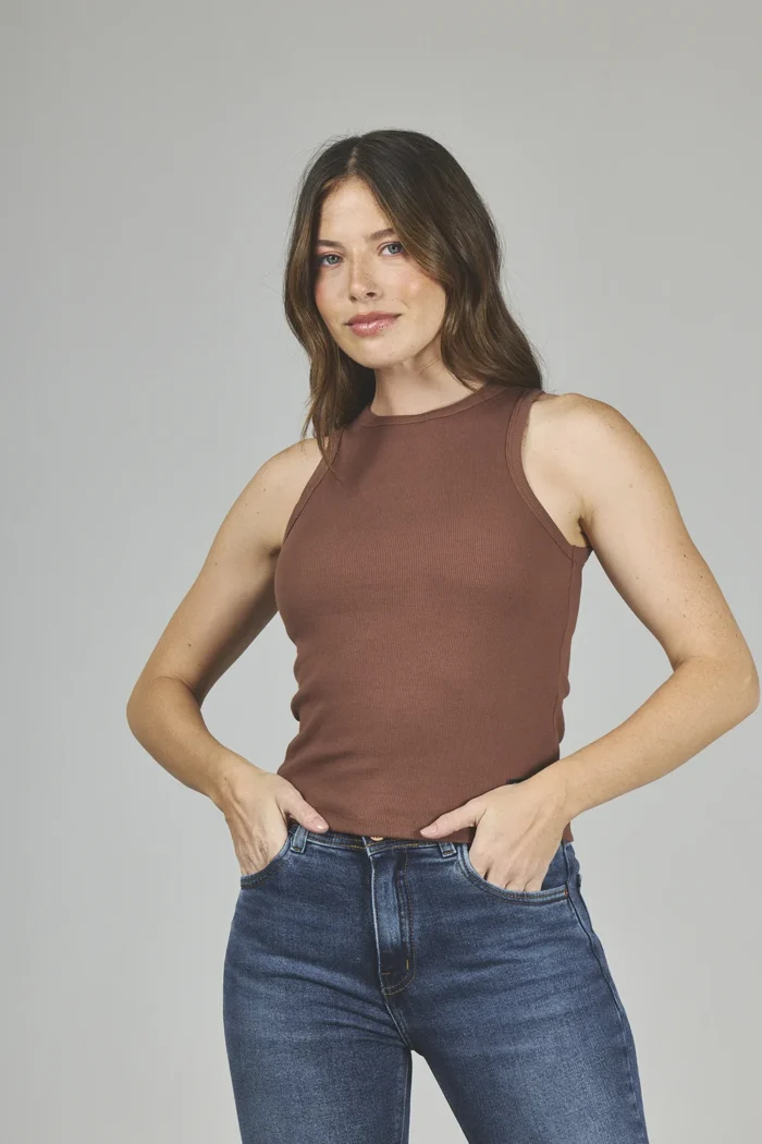 ART. A-81 | MUSCULOSA CHOCOLATE ESCOTE CERRADO - Imagen 6