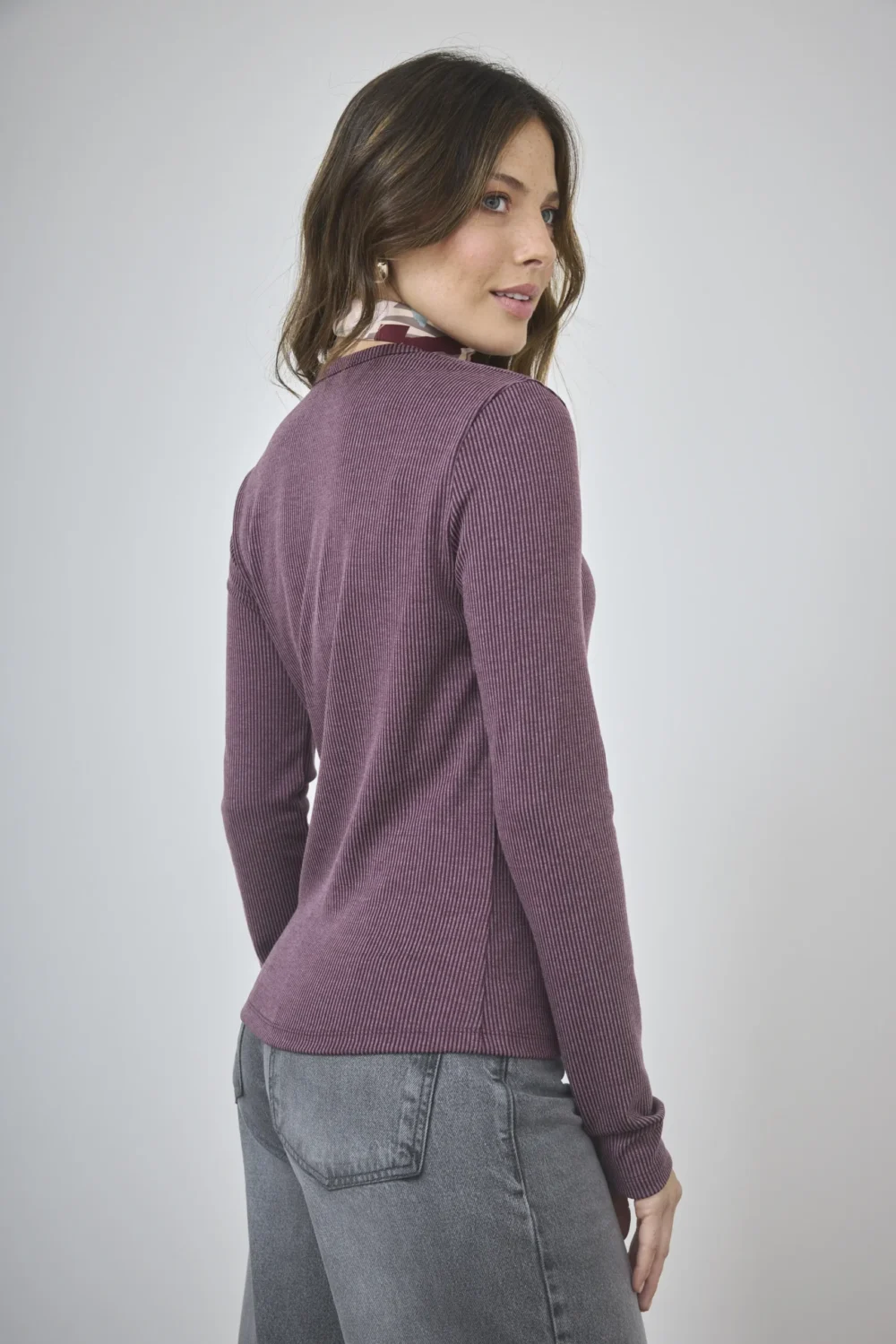 ART. A-91 | REMERA MANGA LARGA BORDO MORLEY - Imagen 2